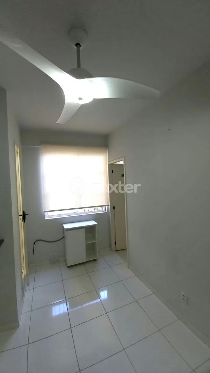 Apartamento à venda Rua Doutor Flores, Centro Histórico - Porto Alegre - Foto 12
