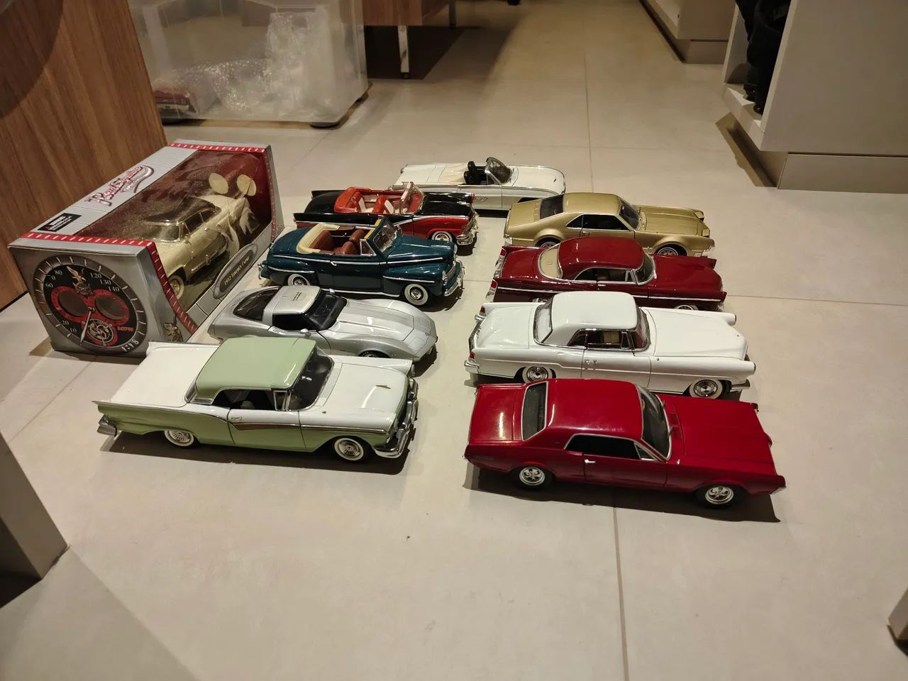 Miniaturas de carros antigos na escala 1:18 - Foto 3