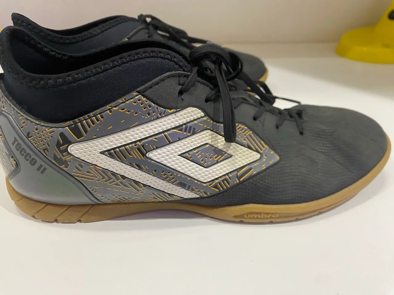 Chuteira Umbro 40/41