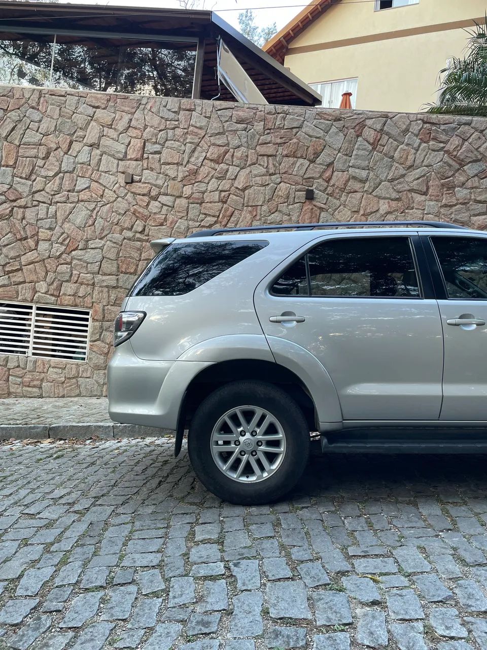 Toyota Hilux SW4 SRV D4-d 4X4 3.0 TDI Dies. AUT 2013 - Foto 8