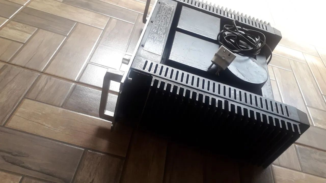Vende se: Amplificador PM 5000 POLYVOX.