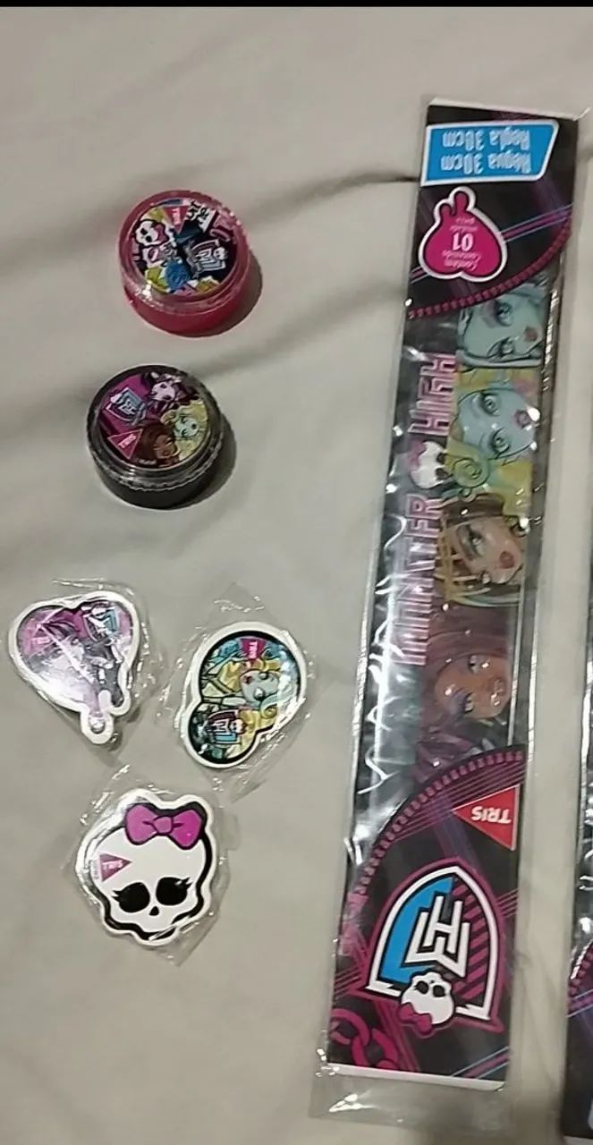 Material Monster High escolar 