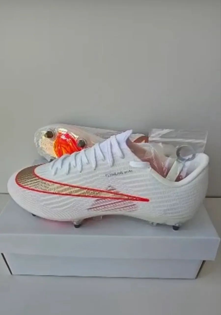 chuteira NIKE - Foto 2
