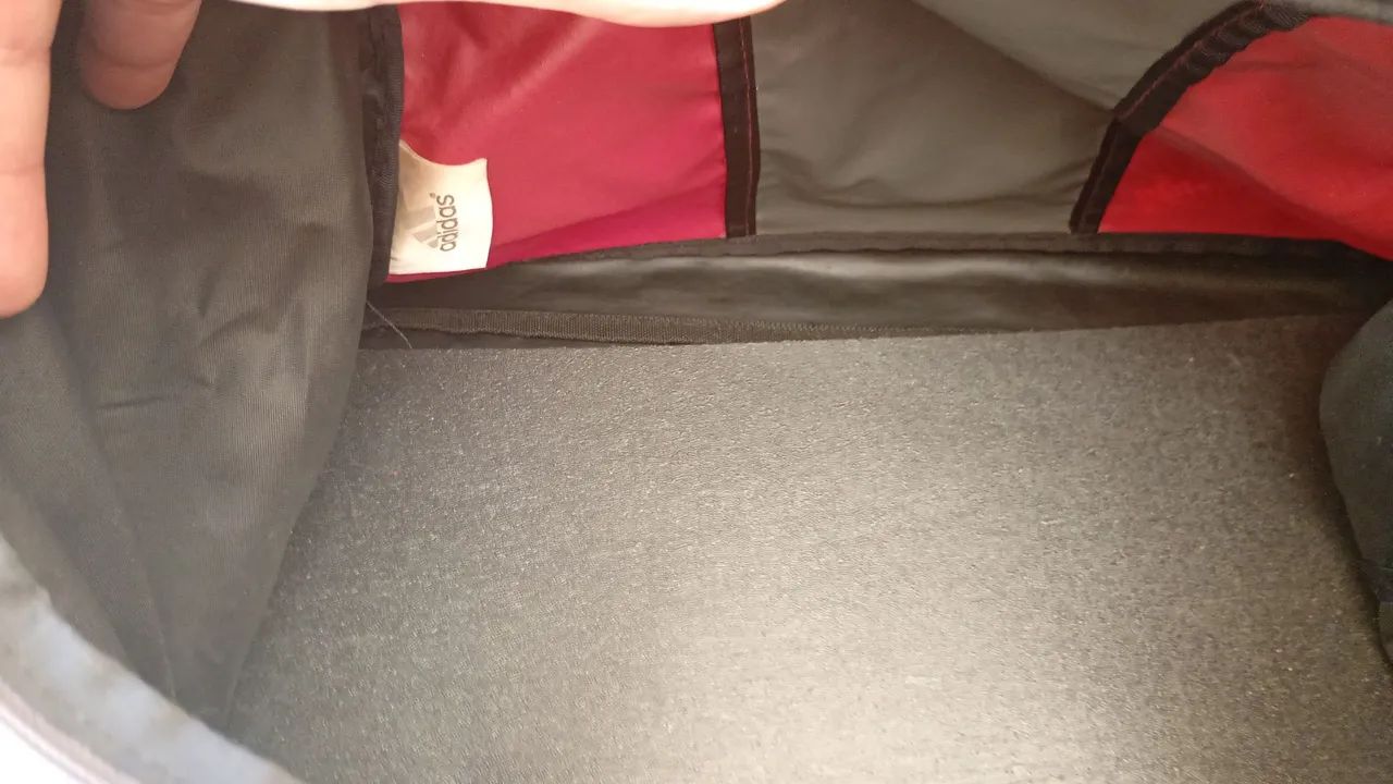 Bolsa Adidas original usado em ótimo estado de conservação. - Foto 4