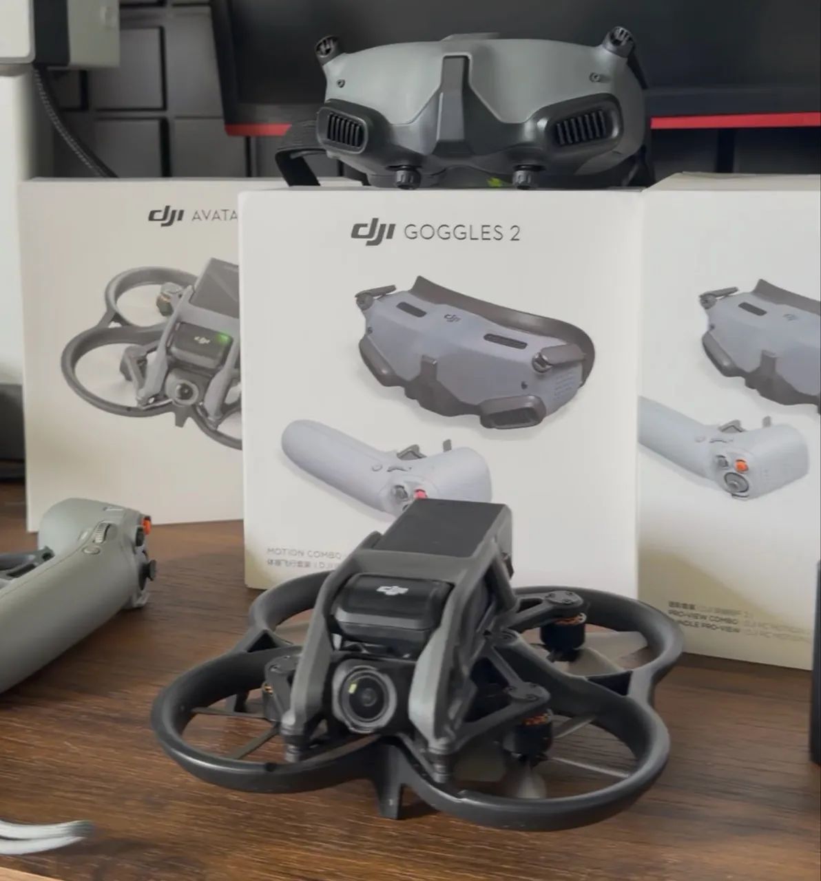 Drone DJI Avata Pro-View Combo (DJI Goggles 2 + RC Motion 2) - Impecável na Caixa - Foto 4