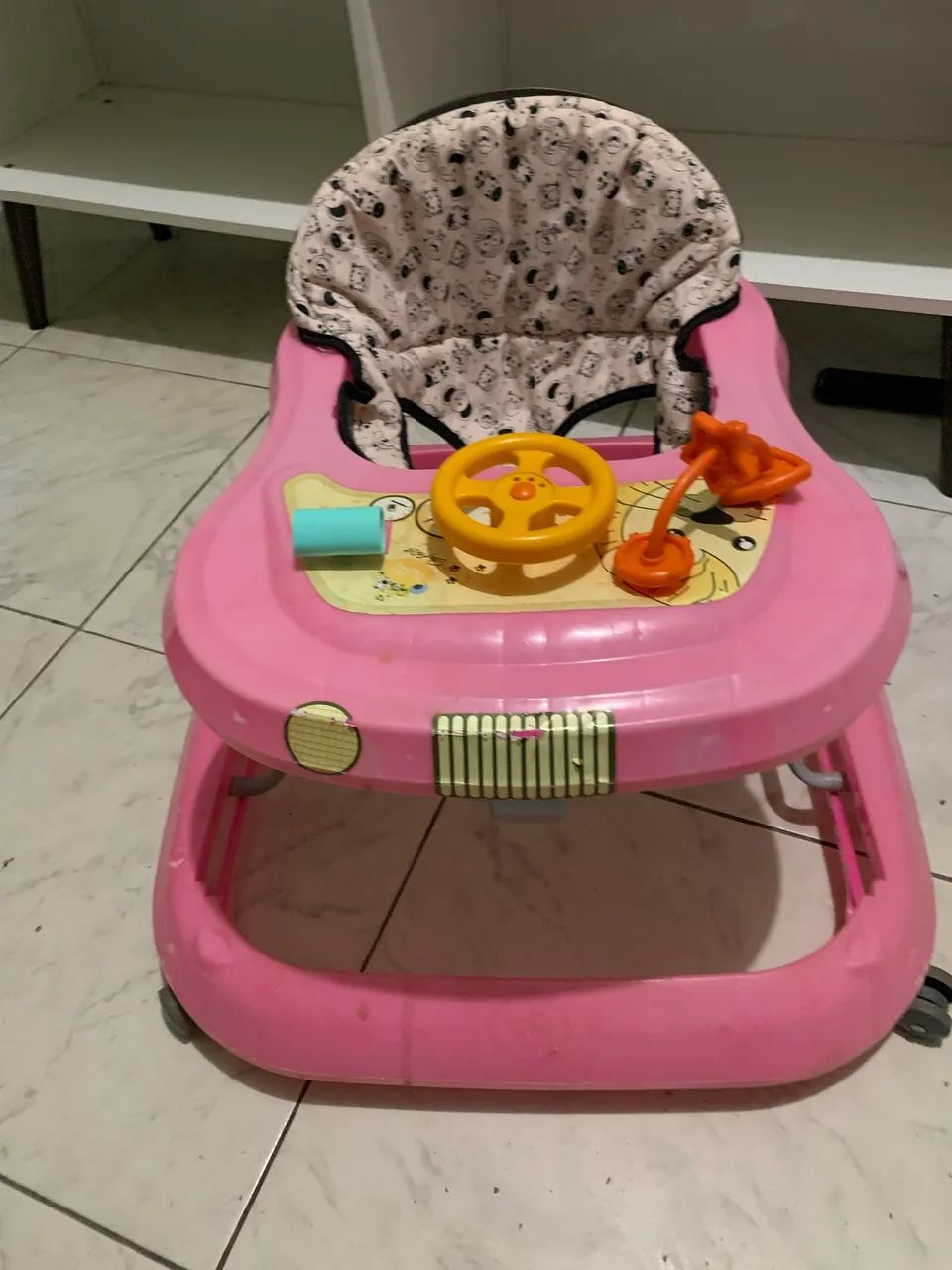 ANDADOR DE BEBÊ SUPER CONSERVADO - Foto 2