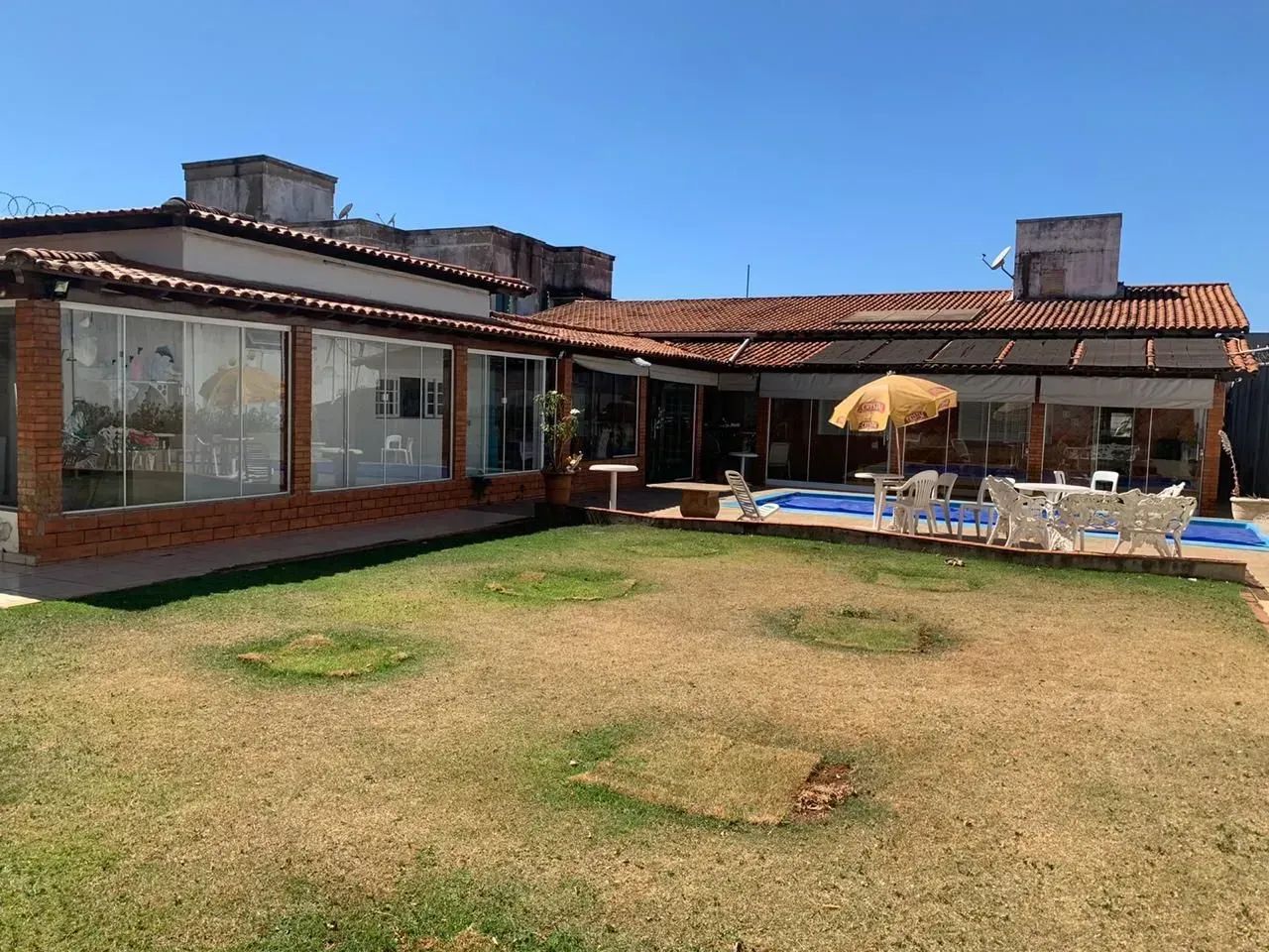 Casa térrea com piscina aquecida no Cidade Jardim