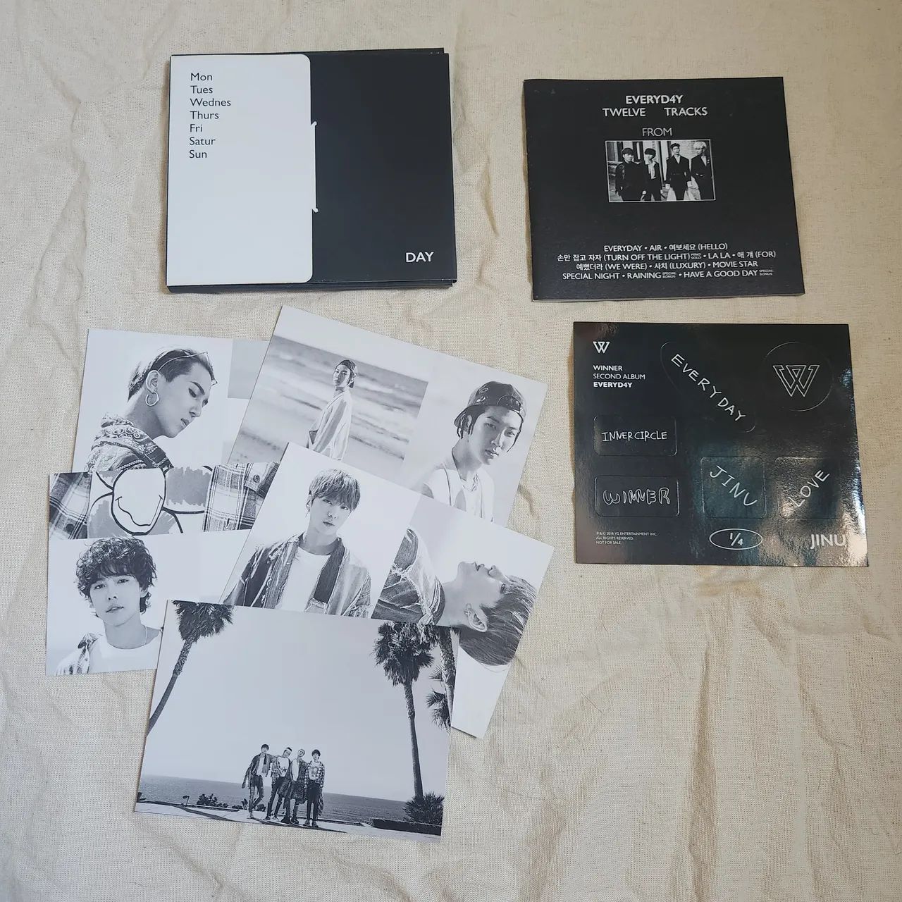 Album everyday Winner night version com poster  - Foto 4