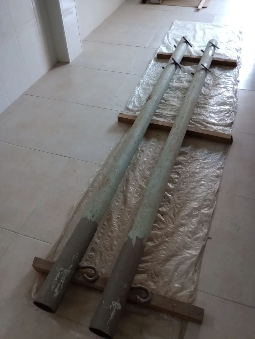 Barras de Ferro com ganchos para Redes de Descanso 