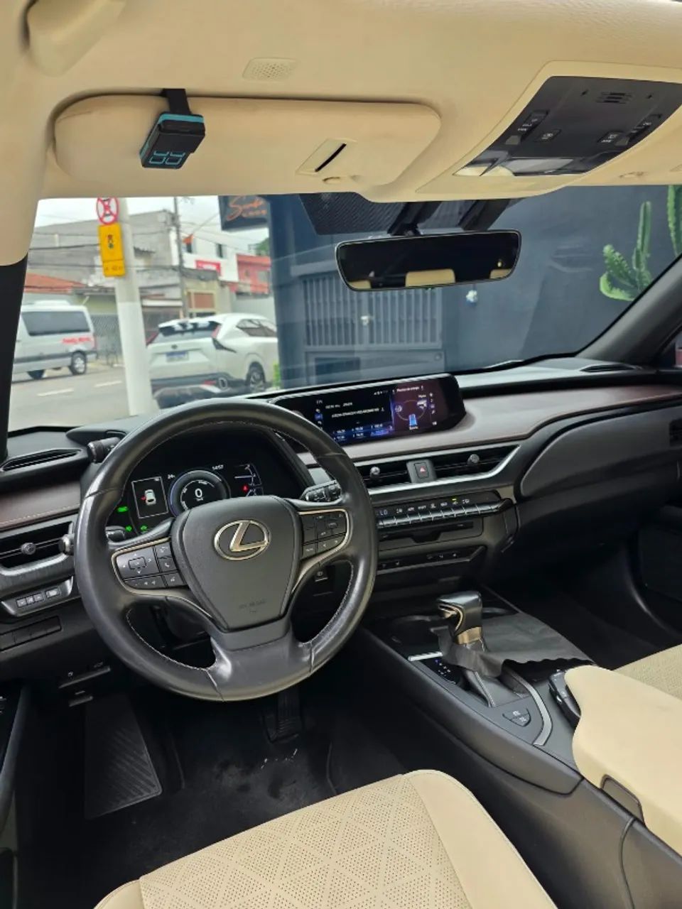 Lexus UX-250h Luxury 2.0 16V Aut.(hybrid), foto 13 de 19