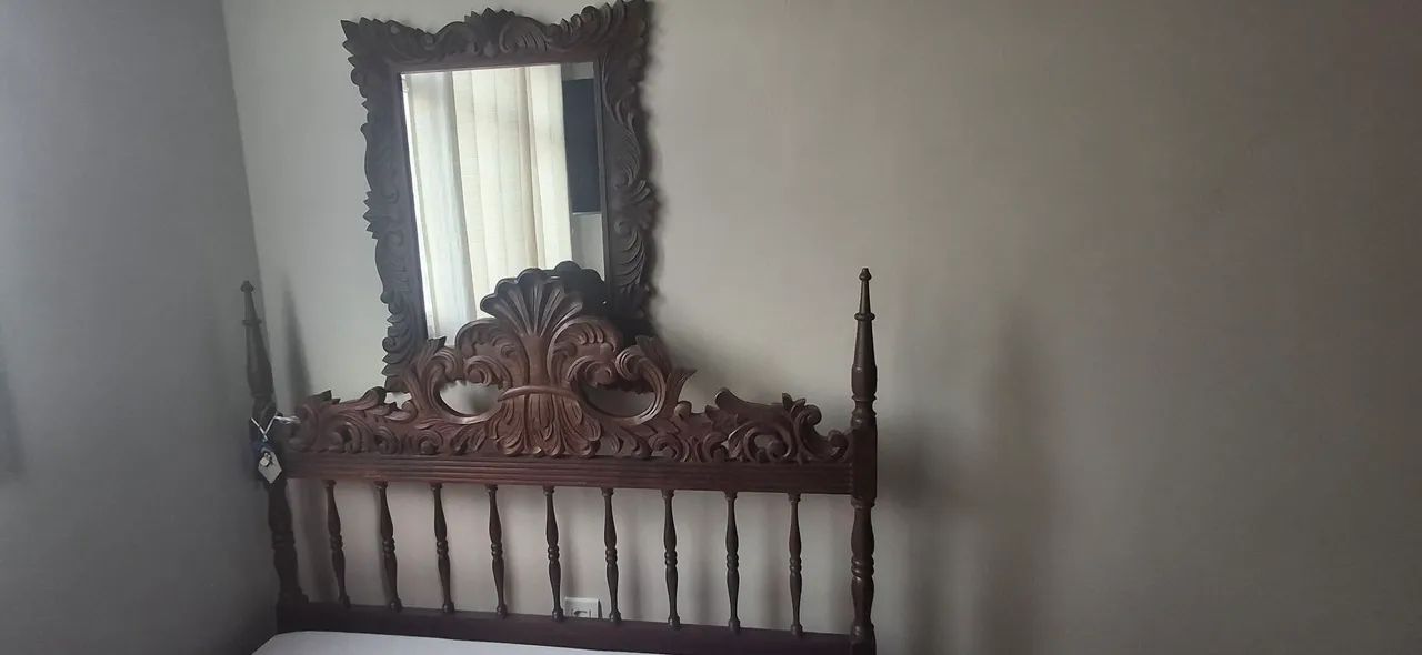 Jogo de quarto de madeira.  - Foto 3