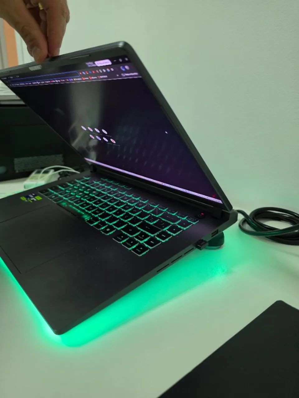 Notebook Gamer Rog Strix Rtx 5070 Core I9 32gb 1tb Ssd + Mouse Gamer Logitech G903 - Foto 4