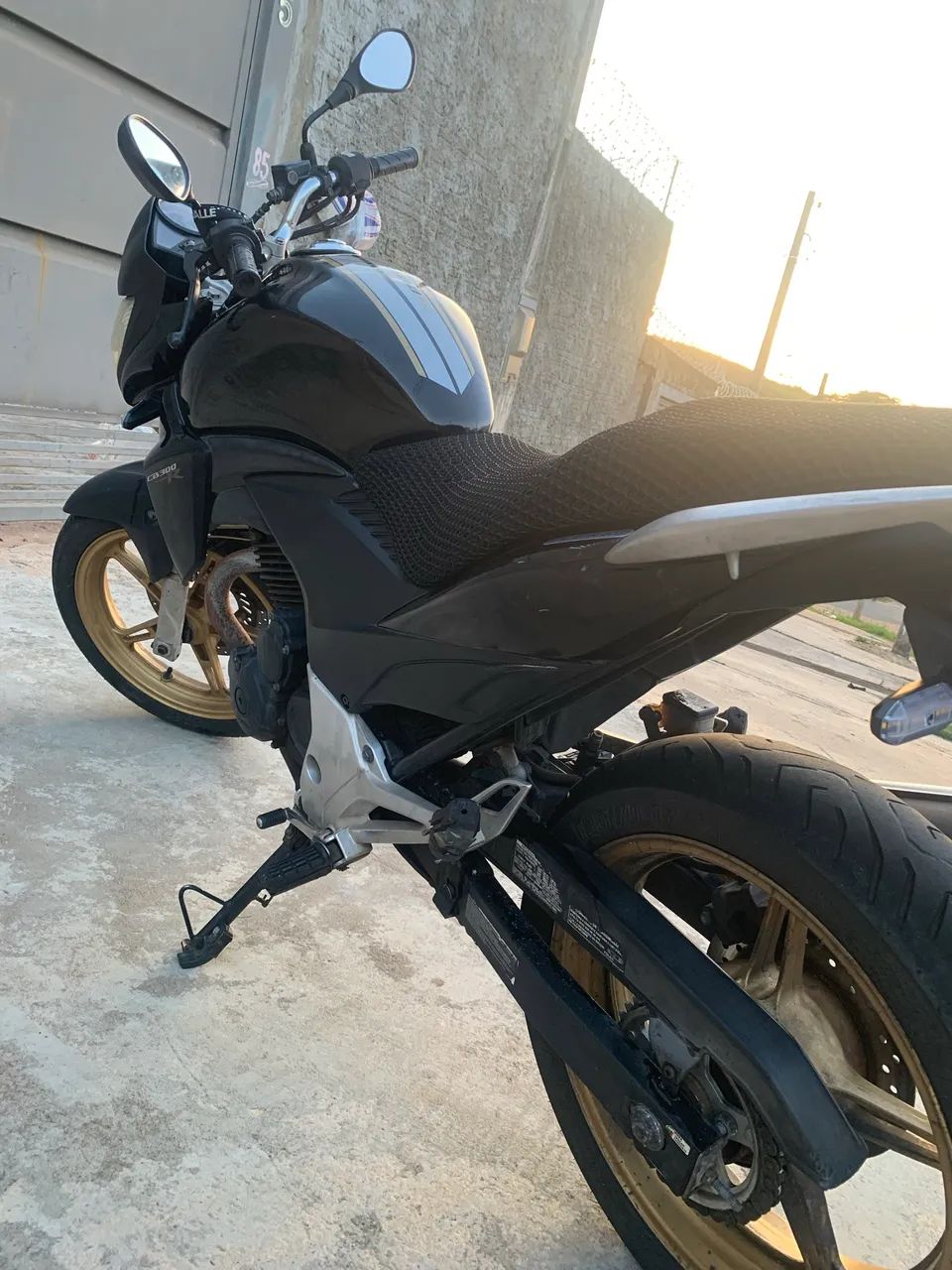 CB300r 2015 REVISADA - Foto 3