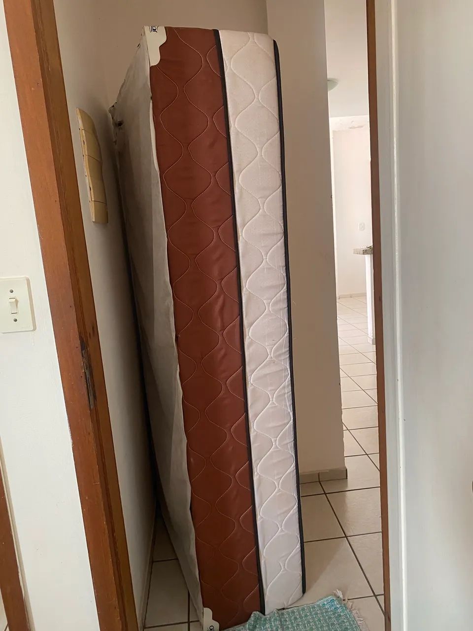 Vendo cama box de solteiro  - Foto 2
