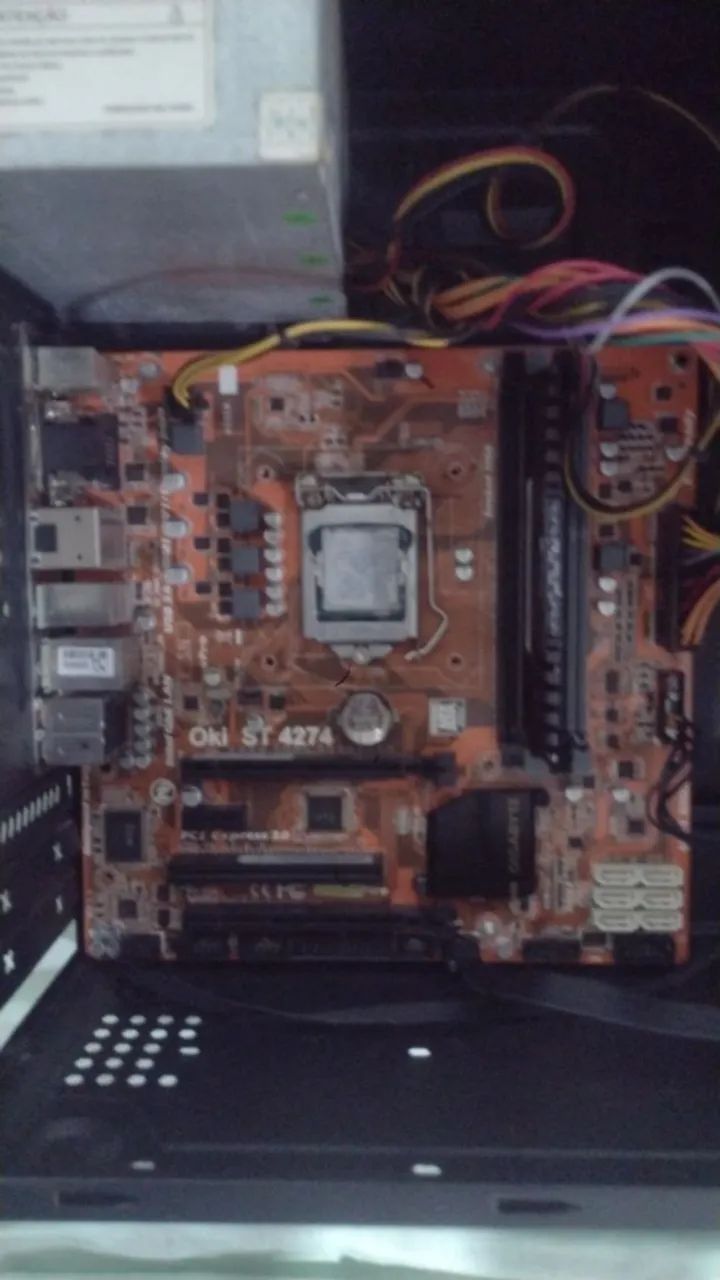 Placa Mãe Oki st 4274 funcionando perfeitamente - Foto 3