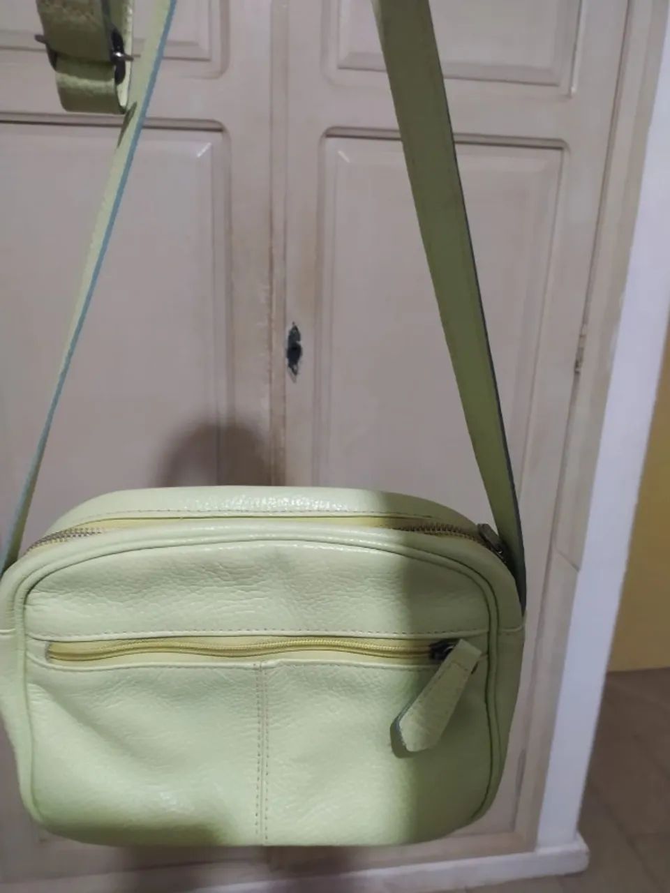 Bolsa de couro verde pistache