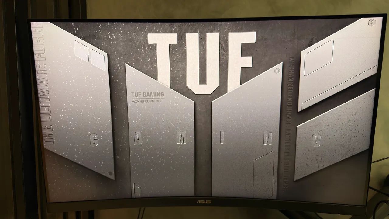 Monitor Gamer Asus TUF 31.5pol QHD, 165Hz, 1ms, Painel VA, 120% sRGB - Foto 2