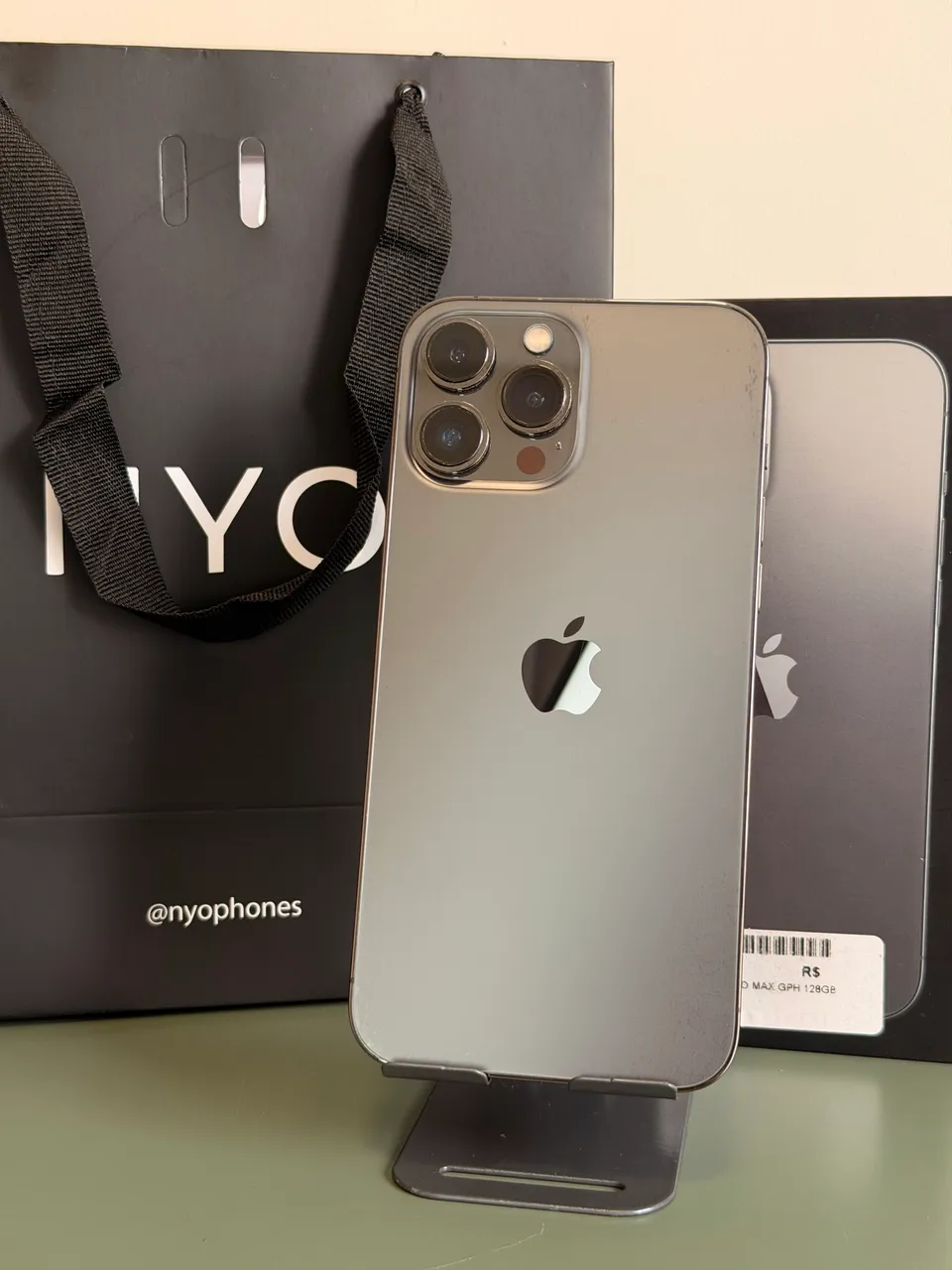 Apple iPhone 13 Pro Max 256GB 黒　バッテリ87％ iPhone 13 Pro Max 256GB 87% de bateria - Celulares e Smartphones