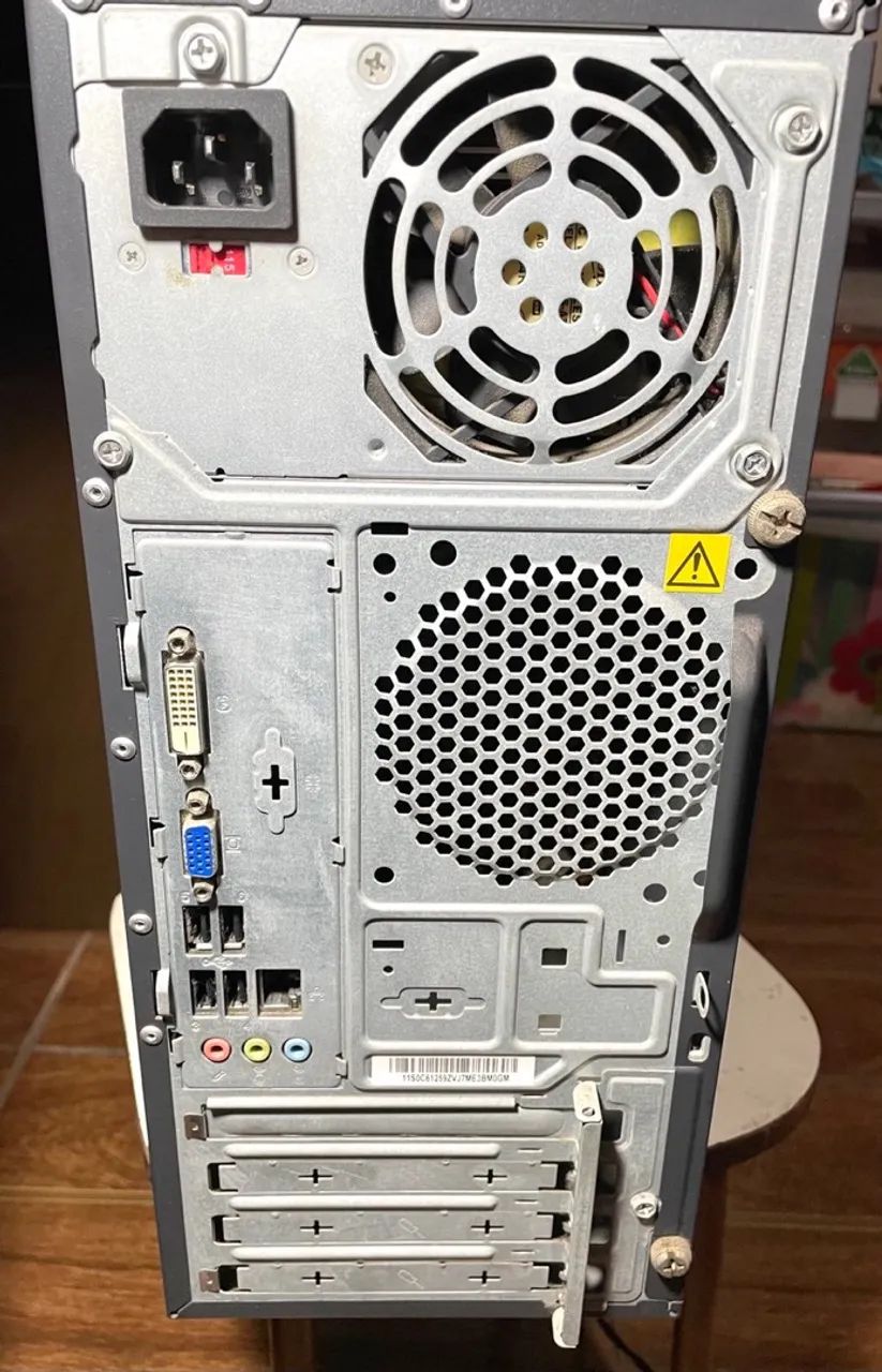 CPU Lenovo Preto com Gravador de CD/DVD  - Foto 4