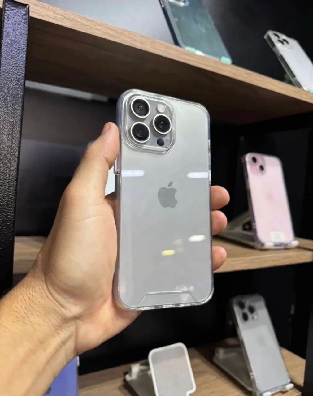 iPhone 15 pro Max 256 gb Natural semi novo - Foto 4