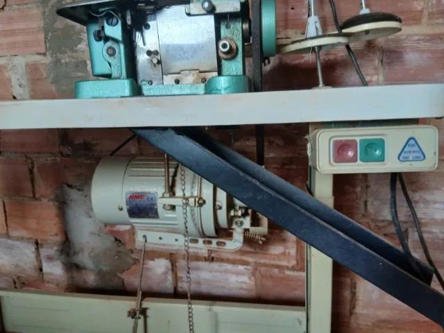 Máquina Costura Overlock Semi Industrial completa com Mesa. - Foto 5