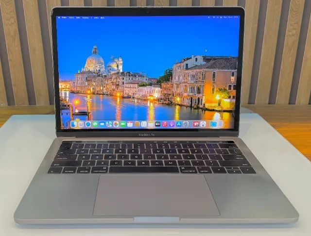 MacBook PRO Touch Bar A1706 I5 2.9 Mem 8gb Ssd 256gb