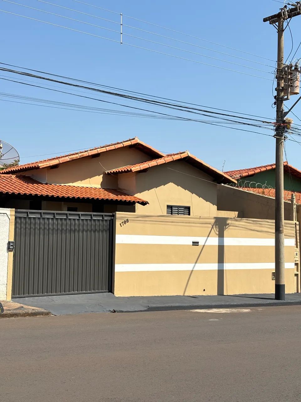 Vende-se casa no Centro de Ituiutaba