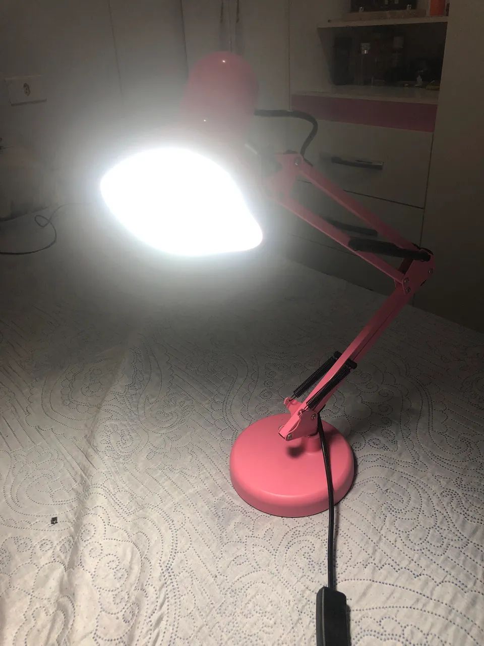 Luminária abajur de mesa articulada base e garra 2 em 1 com  - Foto 4