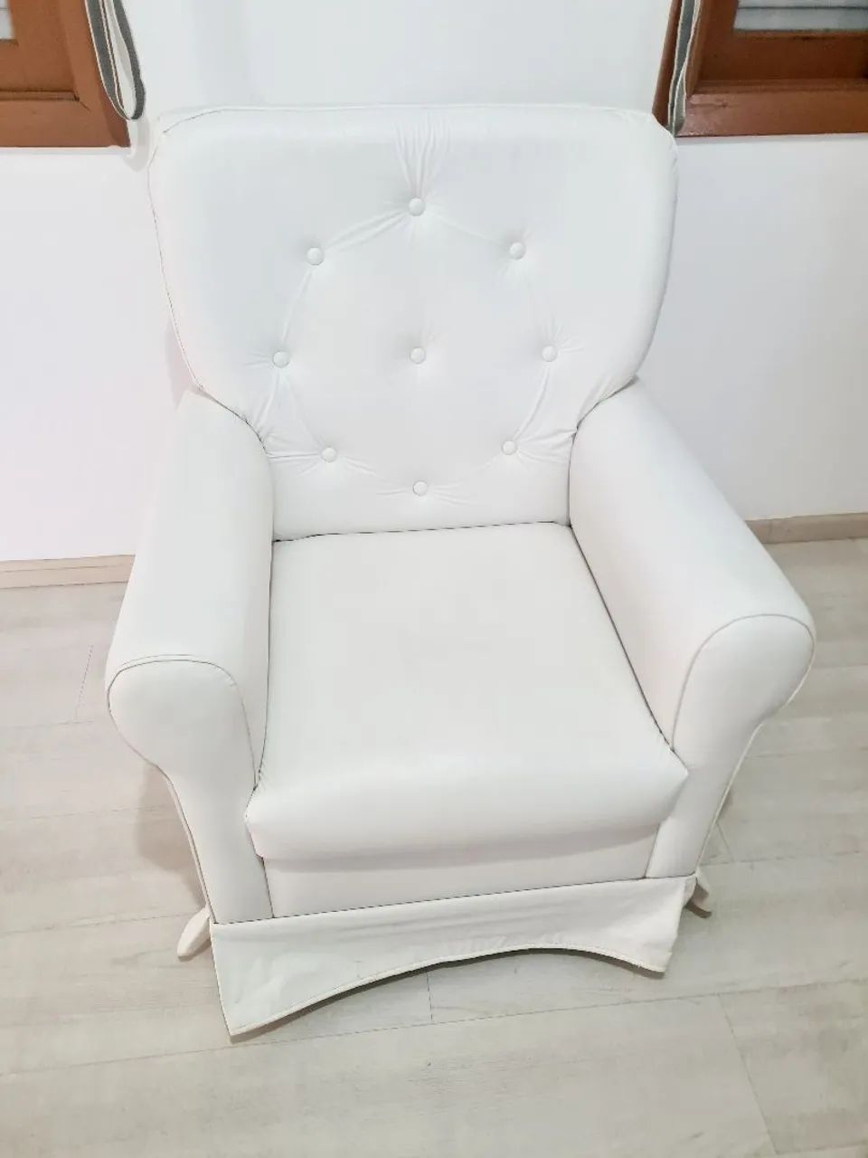 Poltrona de Amamentação com balanço 
