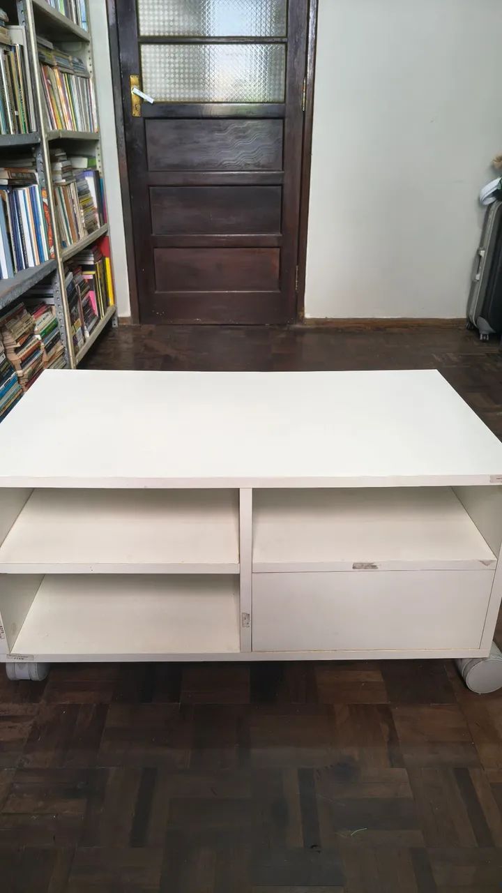 Mesa 4 divisória Branca com uma caveta - Foto 2