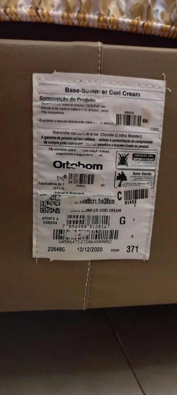 Vendo base e cabeceira Ortobom Sommier em corino - Foto 4