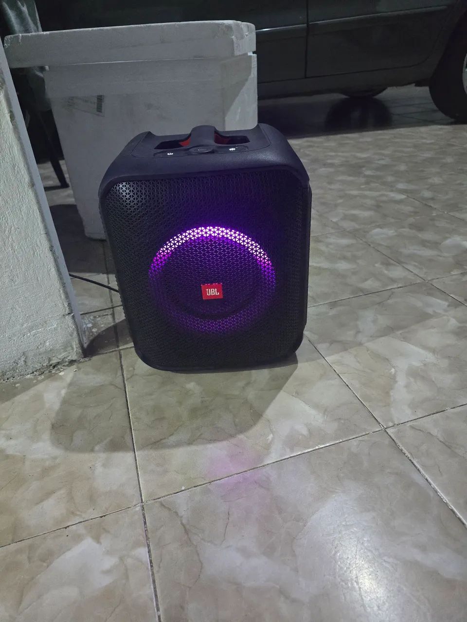 Caixa de som jbl encore 2, mais dois microfones jbl original.  - Foto 4