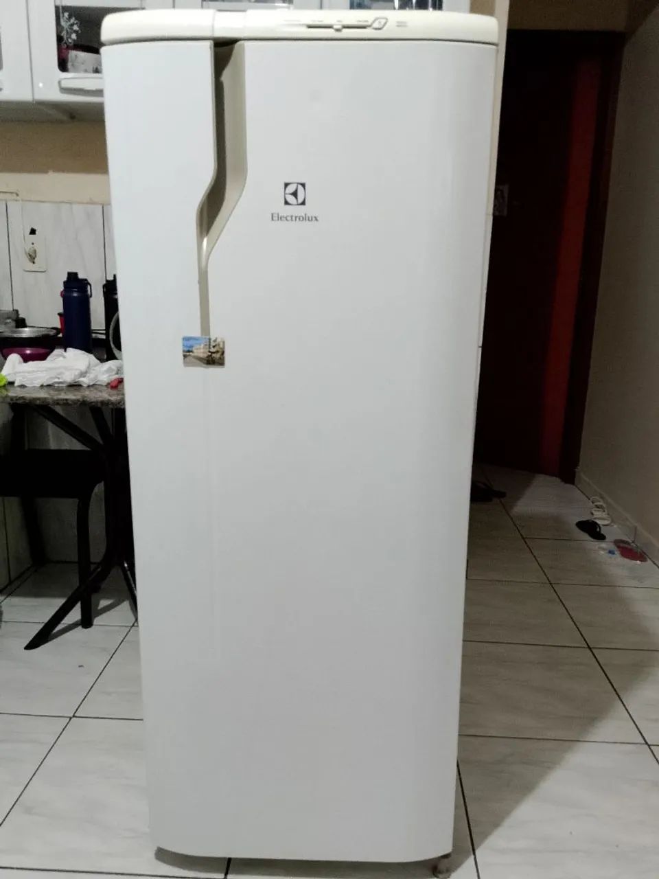 Geladeira Electrolux  RE 31-240l