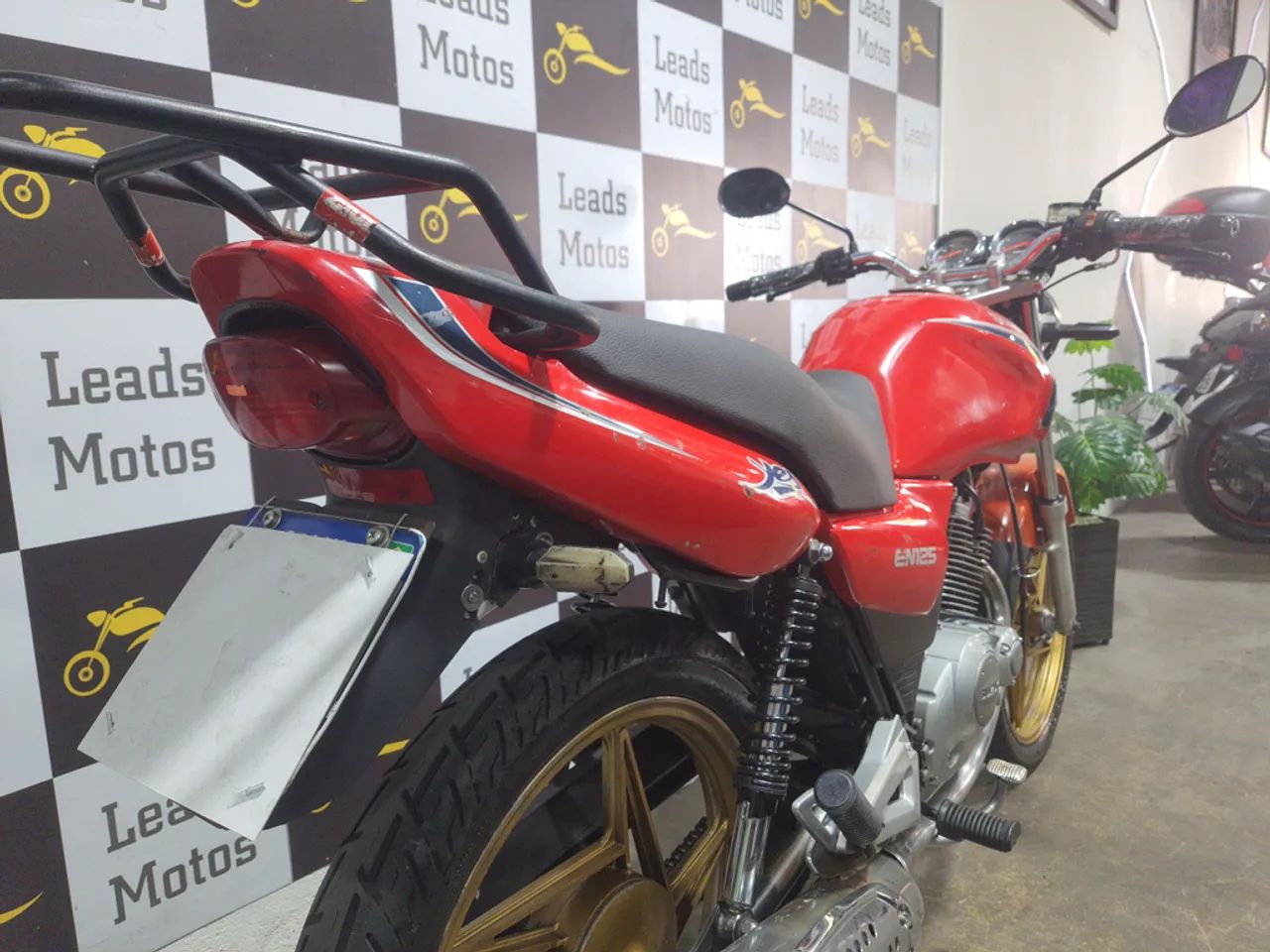 Suzuki YES 125  - Foto 3
