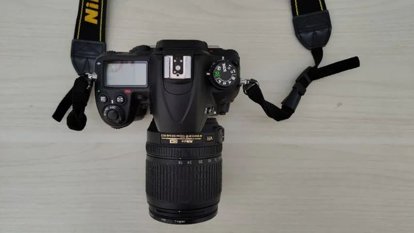 Câmera DSLR Nikon D7000 