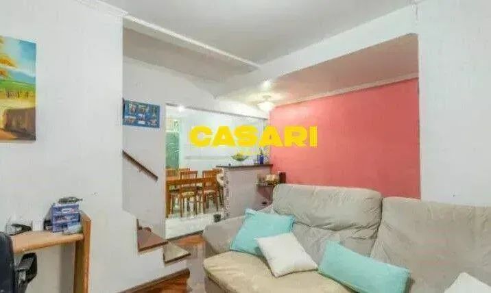 Sobrado à Venda com 3 Dormitórios  126 m² no Bairro Utinga, Santo André/SP