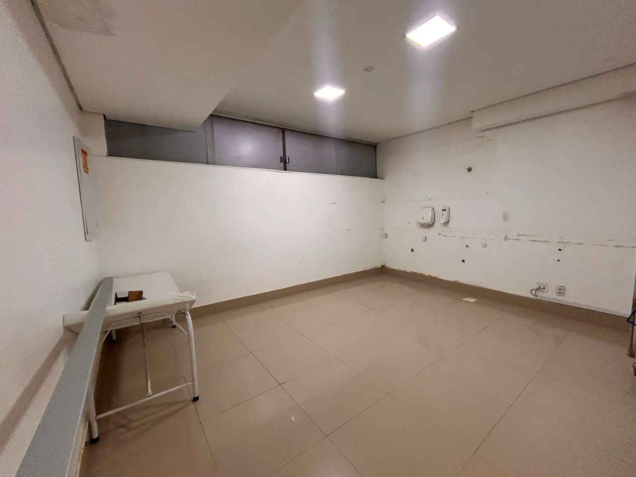 Alugo loja em subsolo ótimo para clínica em Ceilândia  - Foto 4