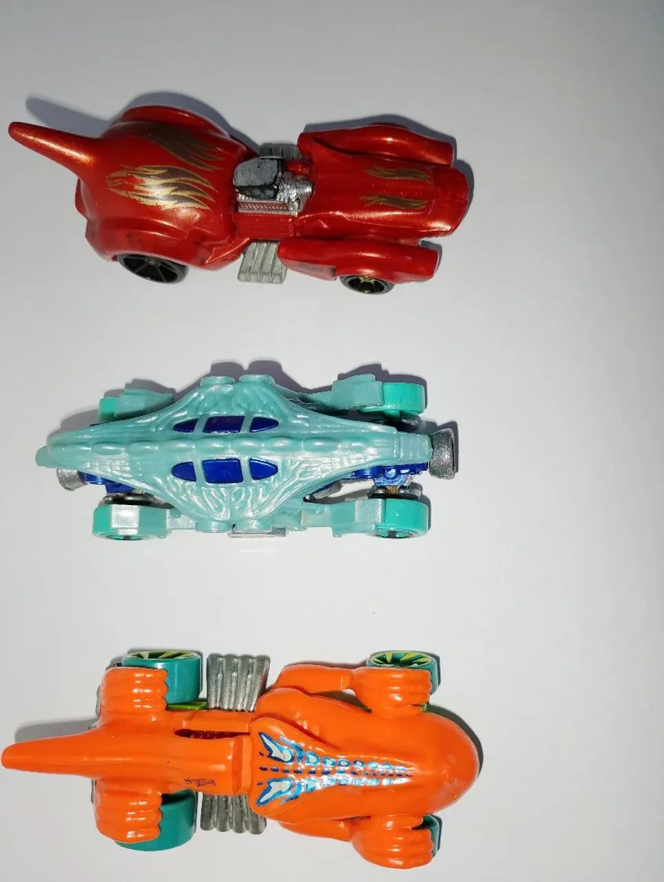 3 carrinhos  Hot Wheels - Foto 2