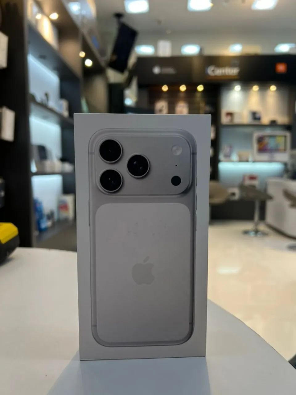 iPhone 17 Pro 256 GB Silver ( lacrado com 1 ano de garantia Apple