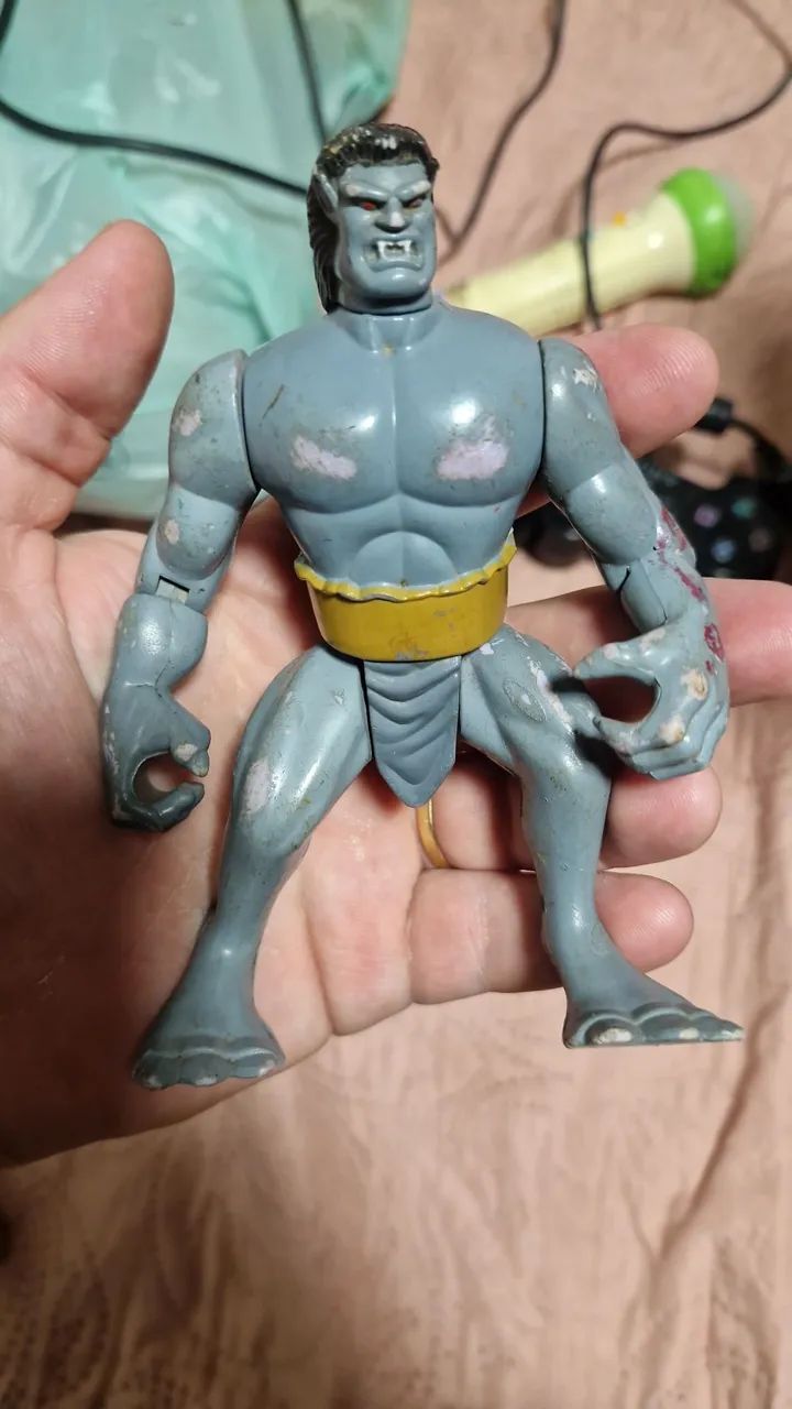 Bonecos gargula, batman e estrela - Foto 3