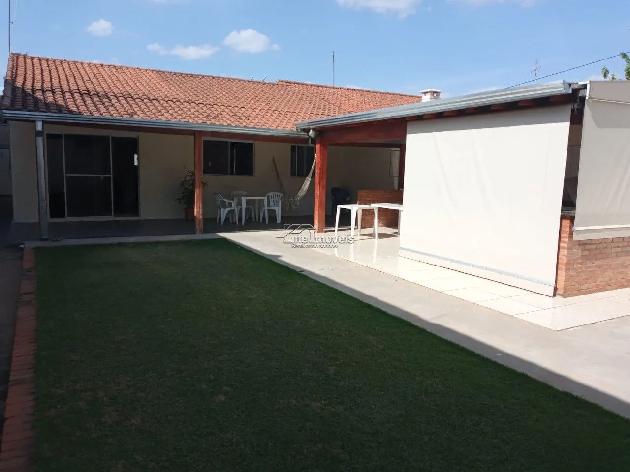 Casa Residencial e Comercial para locação e venda