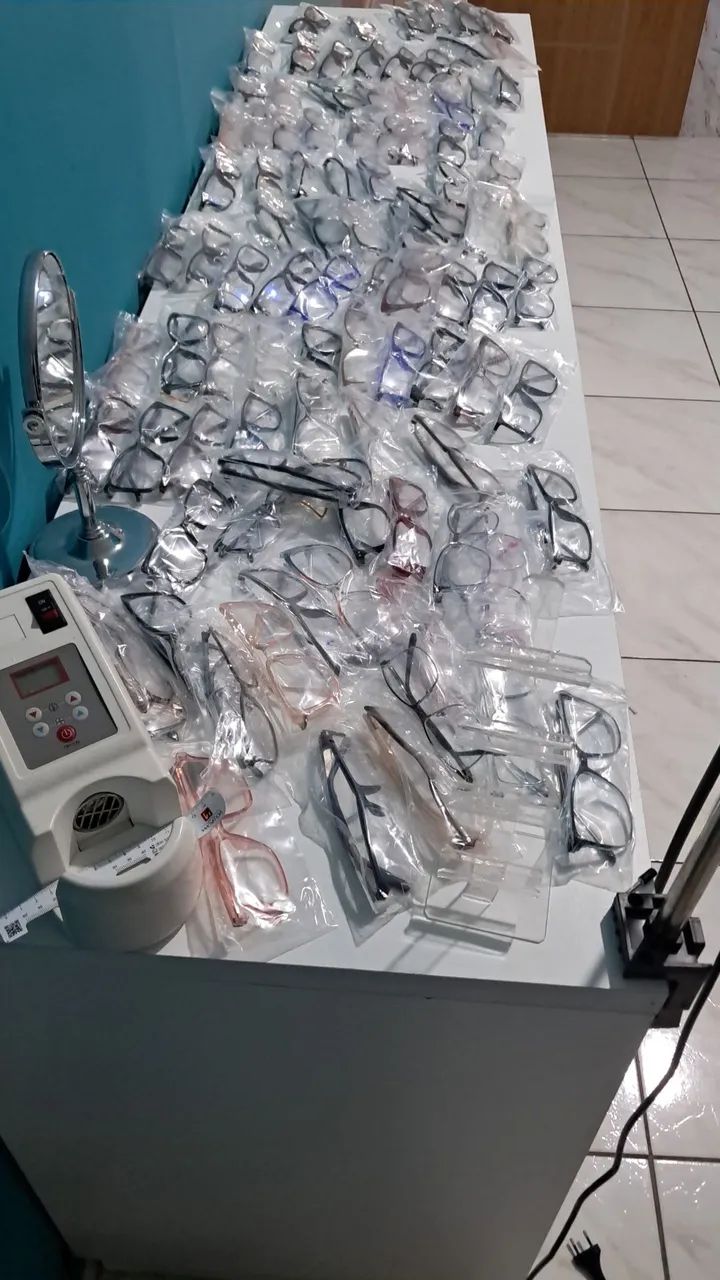 VENDO ARMAÇÕES MODERNAS E DIFERENCIADAS - Foto 5