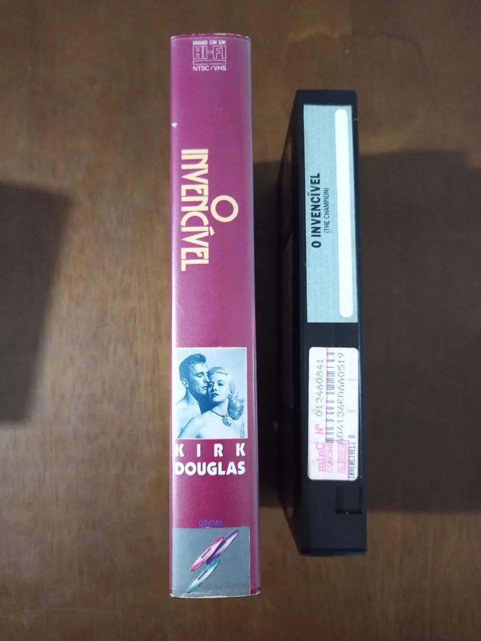 VHS O Invencível  - Foto 2