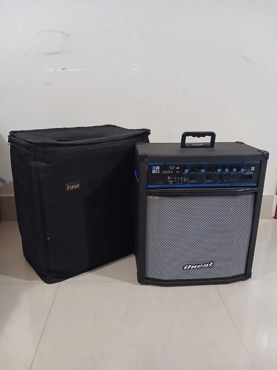 Caixa de som/amplificador