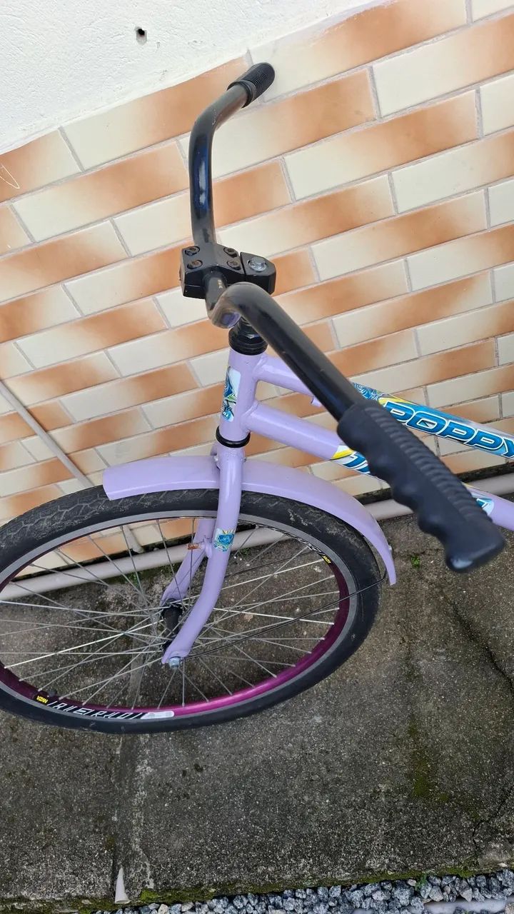 Bicicleta lilás  - Foto 3