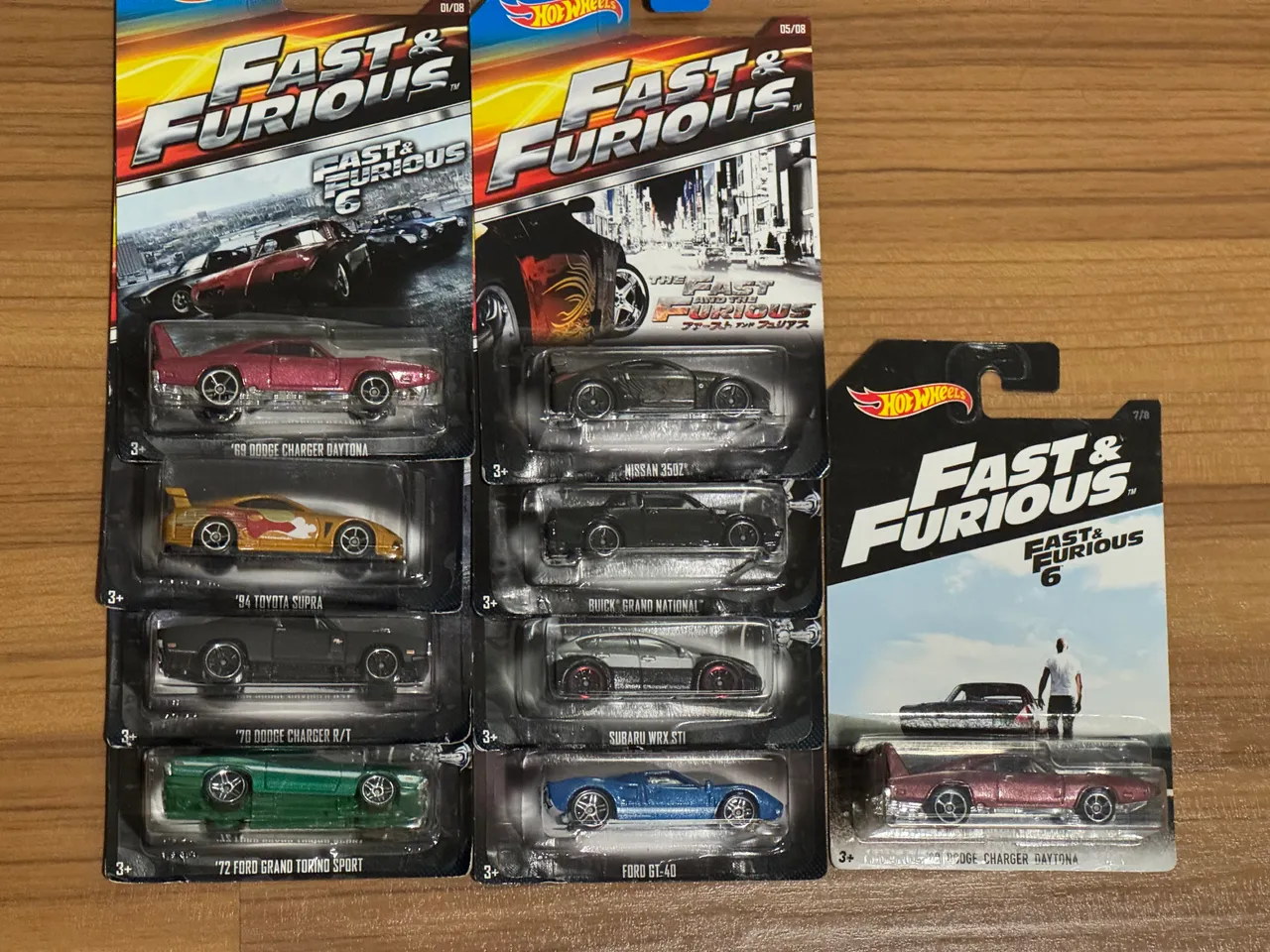 Hot Wheels Modern Classics Ferrari Testarossa Set Completo