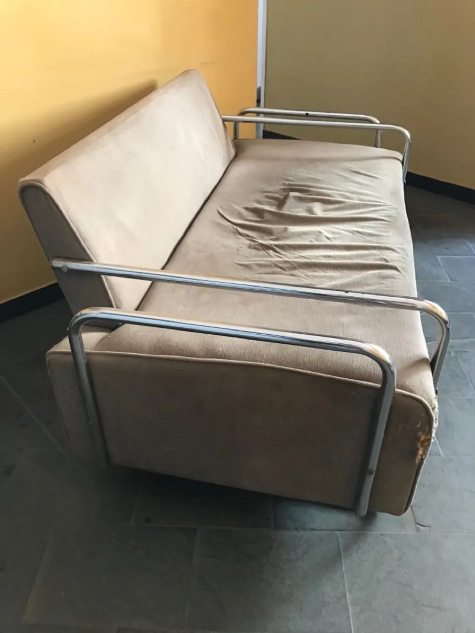 Móveis de Sala - Sofá 2 Lugares + Mesa com 4 Cadeiras + Móvel - Foto 4