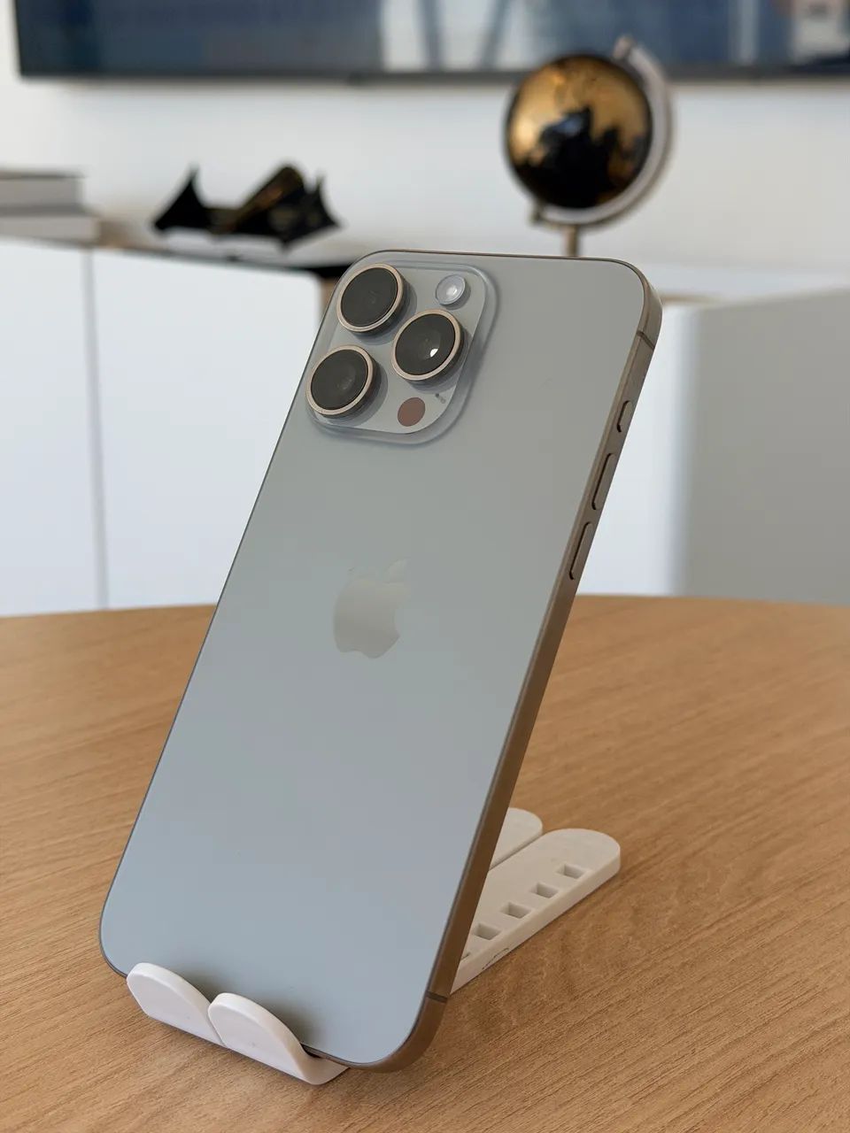 iPhone 15 pro max 256gb natural titanium - Celulares e Smartphones