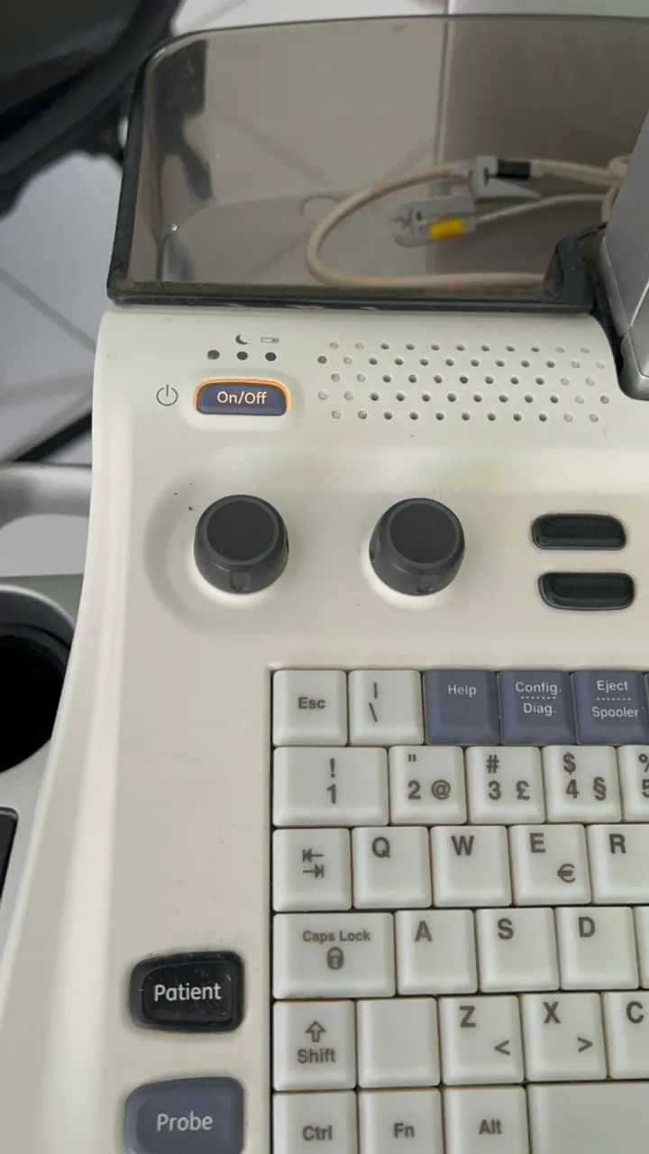 Vendo ecógrafo GE Healthcare Vivid S6, equipamento profissional de diagnóstico por imagem - Foto 6