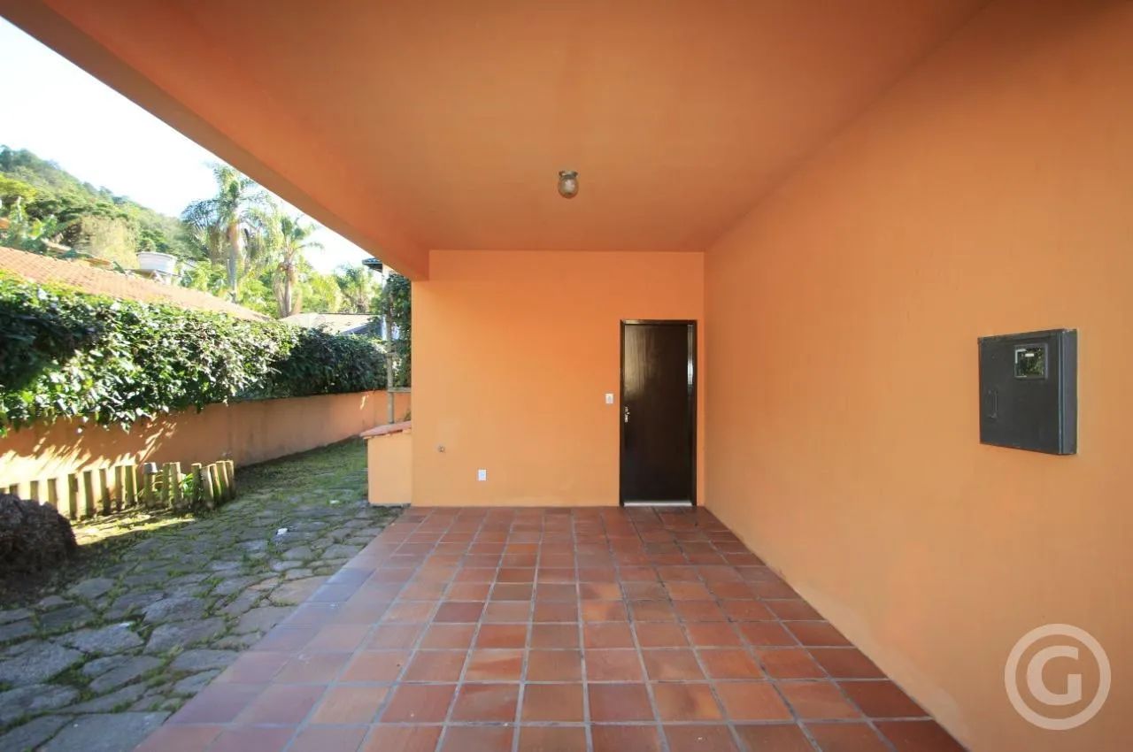 Casa com amplo jardim na Lagoa da Conceição - Foto 4